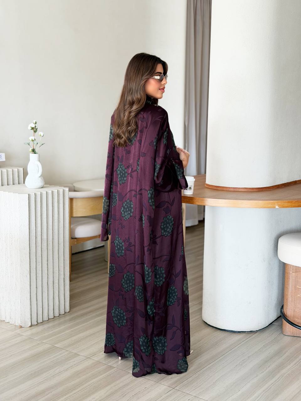 عباية "رُواء" الشتوية – فخامة الدفء والأناقة العصرية - الصورة 3