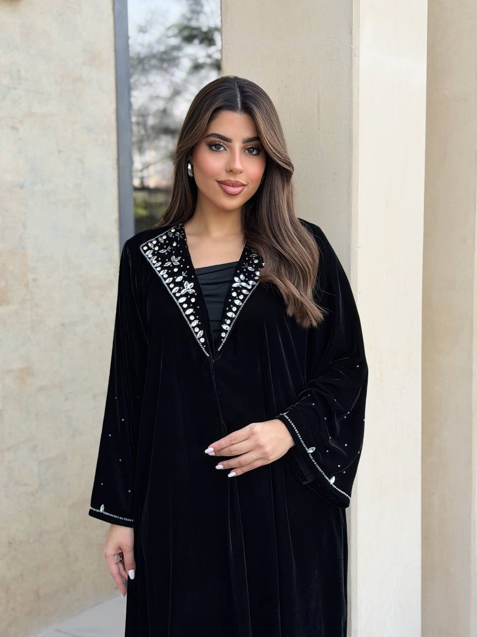 عباية "رونق الشتاء" - طقم ملكي دافئ (قطعتين) - الصورة 2