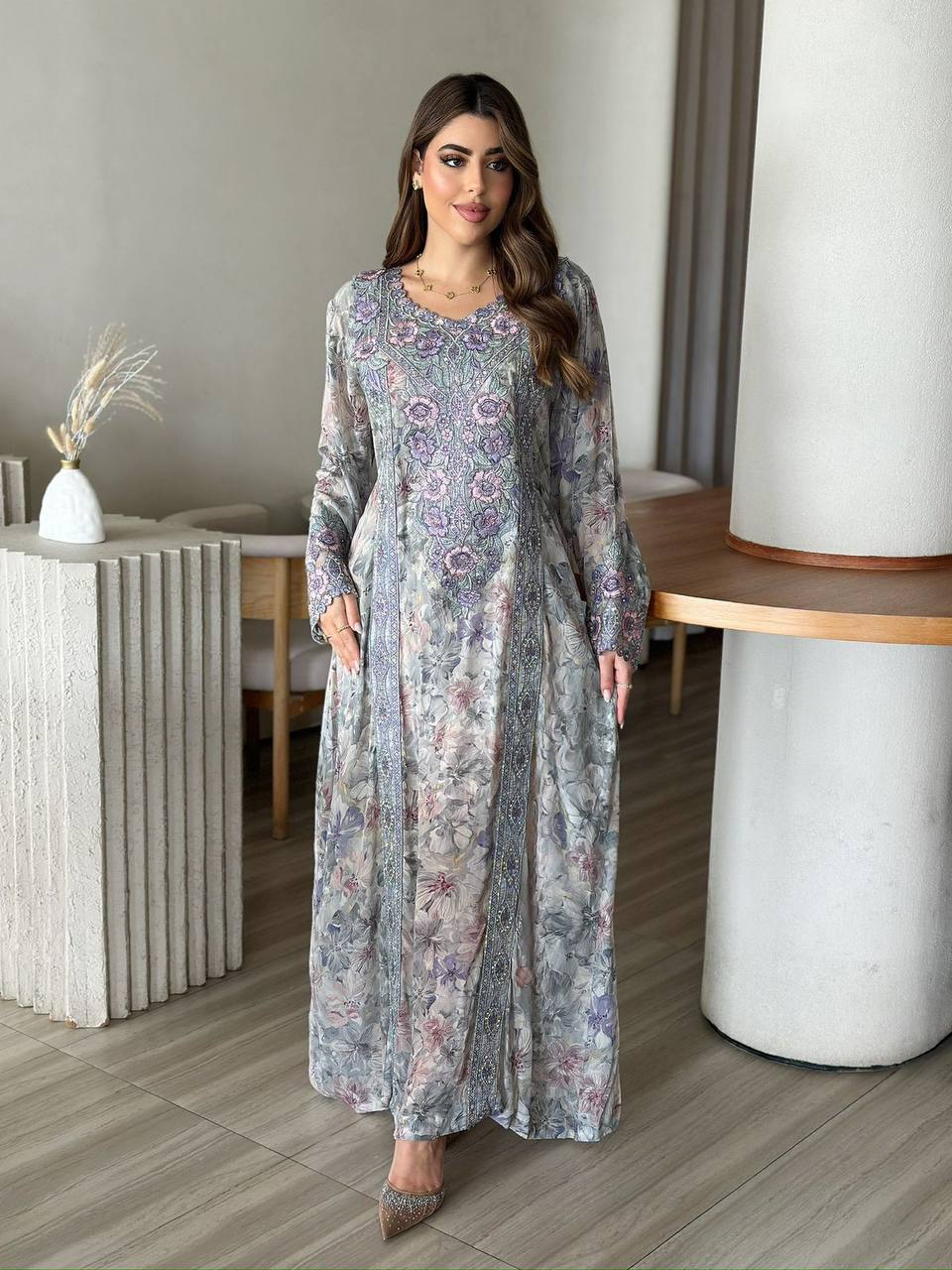 مخور 'إمبيريال فينيسيا' – سحر الحرير الإيطالي وتلألؤ الكريستال