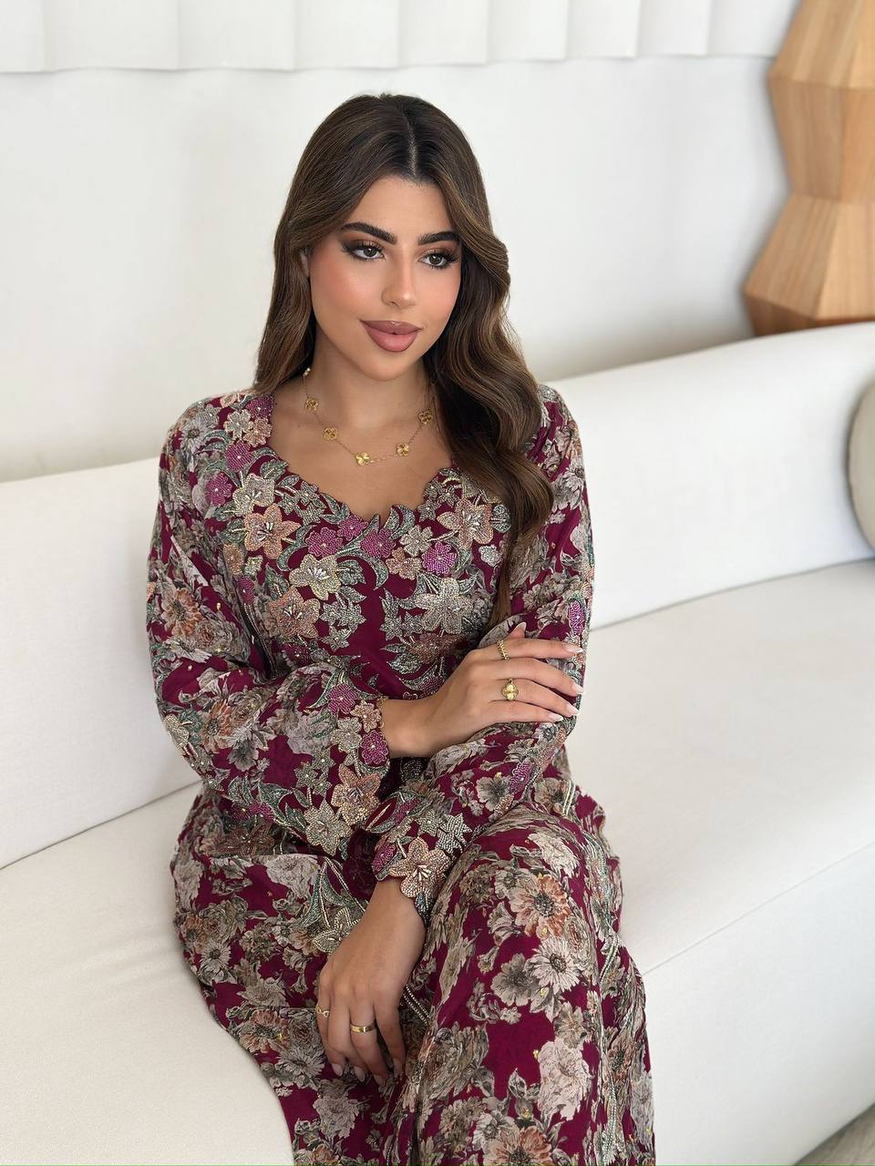 مخور (أريستو) الملكي - سحر الحرير الإيطالي وبريق الكريستال - الصورة 2