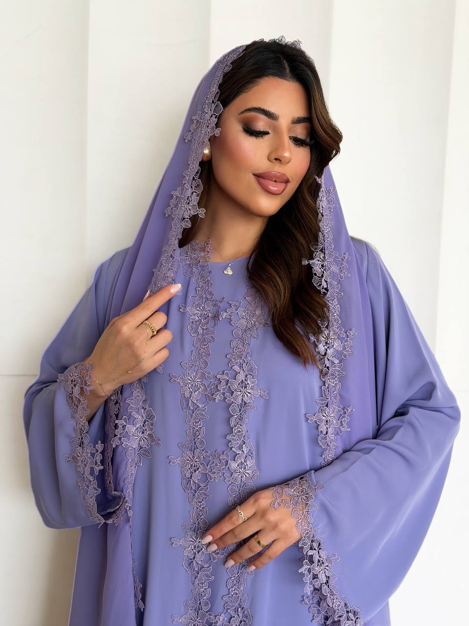 طقم عباية الأناقة الملكية – 3 قطع من الفخامة الكلاسيكية - الصورة 4