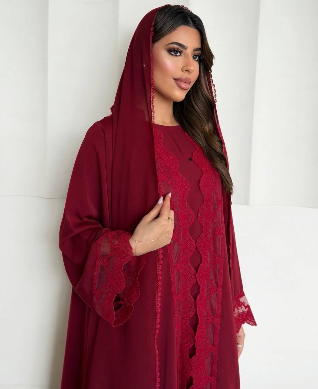 طقم عباية 'سحر الكلاسيكية' الفاخر - 3 قطع متكاملة - الصورة 3