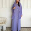 عباية ملونة بتصميم عصري تضيف لمسة أنوثة وأناقة لإطلالتك اليومية . - إطلالة مميزة