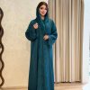 عباية فاخرة بطبعة أنيقة بتصميم عصري راقي | إطلالة متميزة وتفاصيل ساحرة مع الشيلة المطابقة لتناسب كافة الأوقات - إصدار خاص